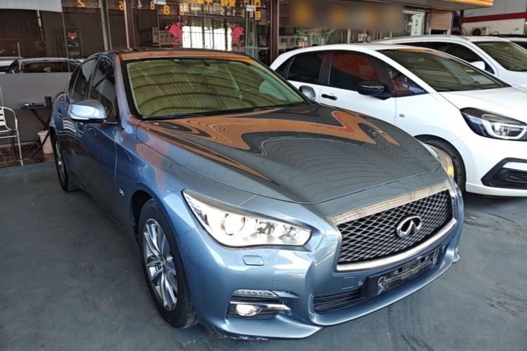 Used Infiniti Q50 2014 2.0T Comfort Edition Front Right 45 Deg