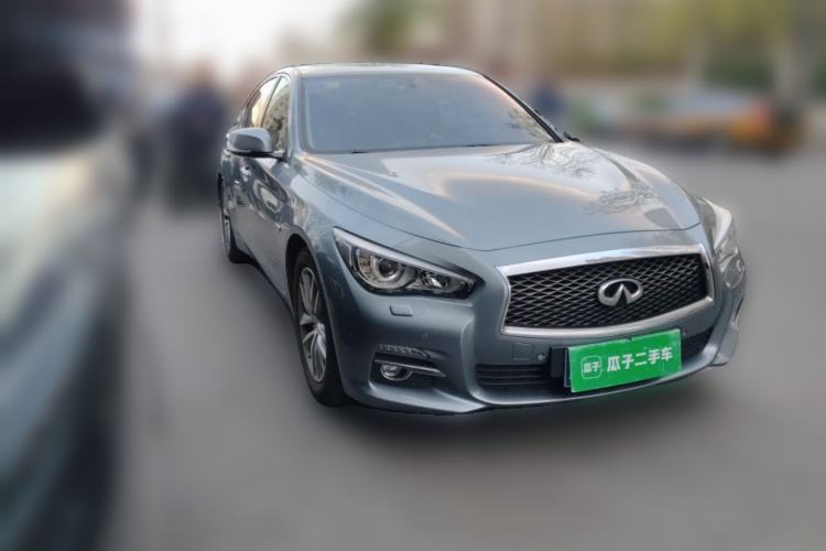 Used Infiniti Q50 2014 3.7L Comfort Edition Front Right 45 Deg