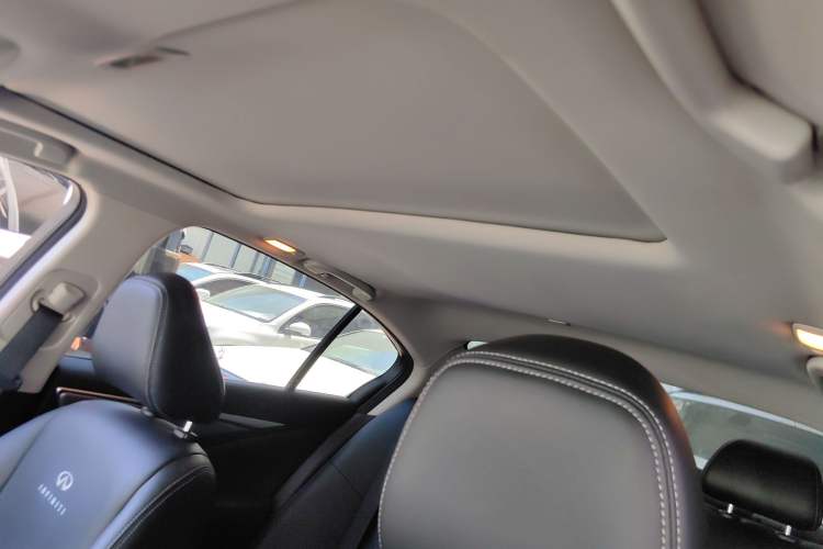 Used Infiniti Q50 2014 2.0T Luxury Edition Headliner