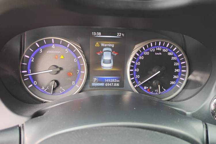 Used Infiniti Q50 2014 2.0T Comfort Edition Instrument Cluster