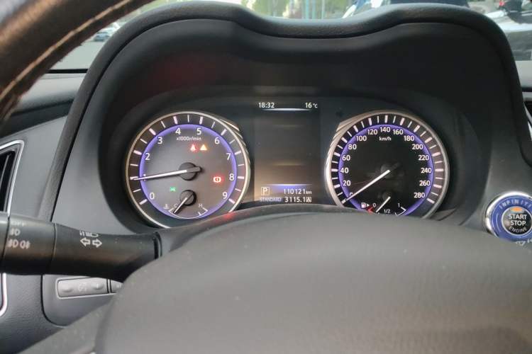 Used Infiniti Q50 2014 3.7L Comfort Edition Instrument Cluster