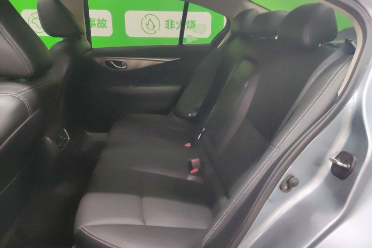 Used Infiniti Q50 2014 3.7L Comfort Edition Interior 4