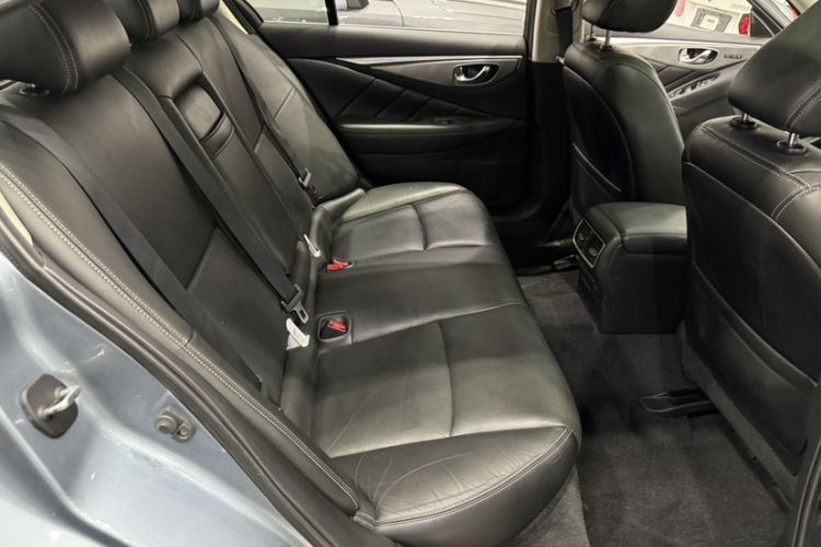 Used Infiniti Q50 2014 2.0T Luxury Edition Interior 6