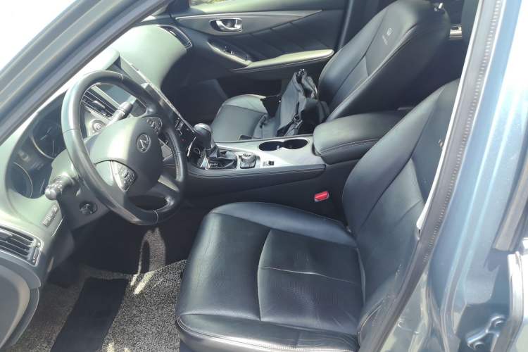 Used Infiniti Q50 2014 3.7L Luxury Edition Left Front Seat