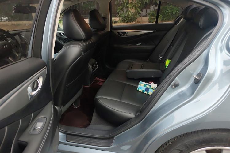Used Infiniti Q50 2014 3.7L Comfort Edition Left Rear Seat