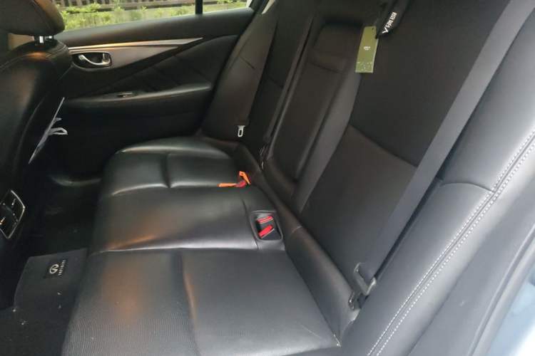 Used Infiniti Q50 2014 3.7L Comfort Edition Left Rear Seat