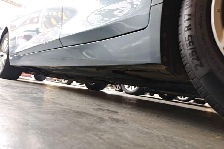 Used Infiniti Q50 2014 2.0T Comfort Edition Left Side Sill