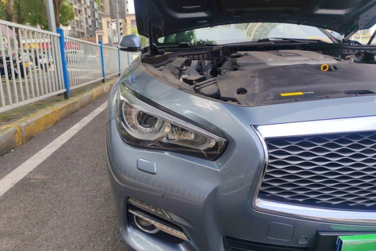 Used Infiniti Q50 2014 3.7L Comfort Edition Right Front Headlight