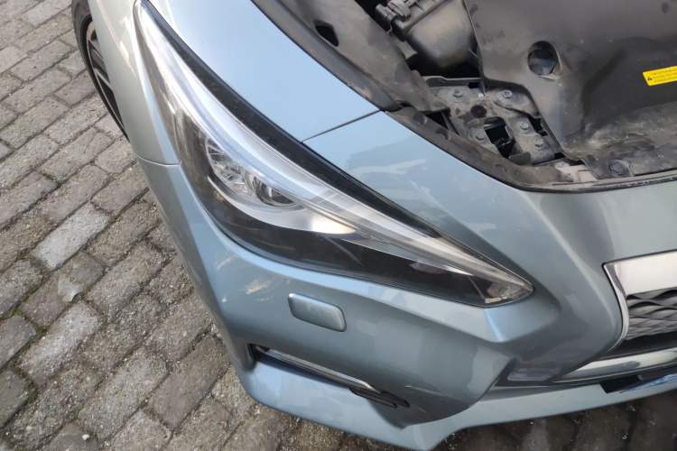 Used Infiniti Q50 2014 3.7L Luxury Sport Edition Right Front Headlight