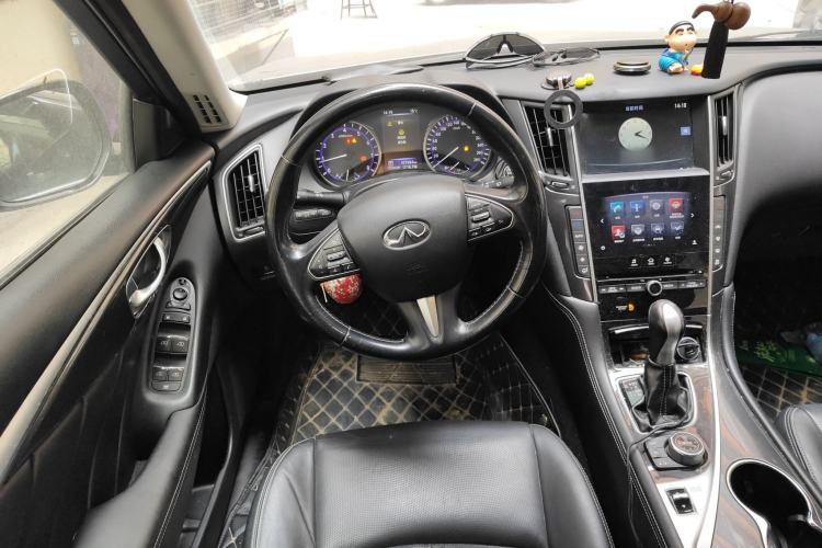 Used Infiniti Q50 2014 2.0T Comfort Edition Steering Wheel