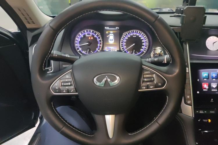 Used Infiniti Q50 2014 3.7L Comfort Edition Steering Wheel