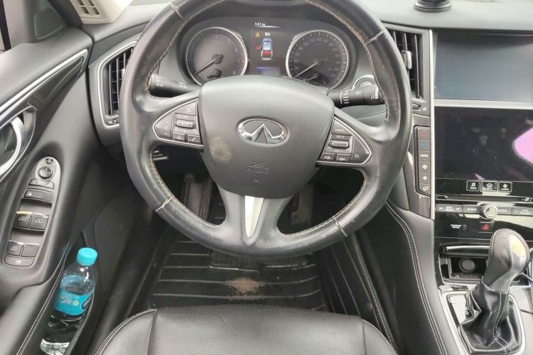 Used Infiniti Q50 2014 2.0T Comfort Edition Steering Wheel
