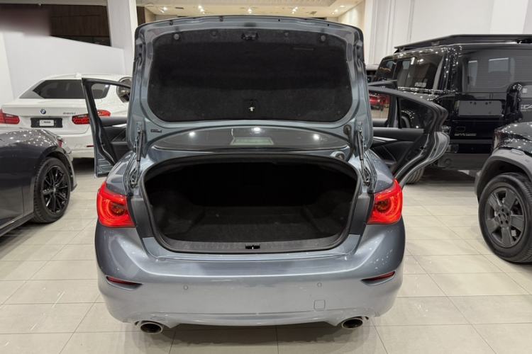 Used Infiniti Q50 2014 2.0T Luxury Edition Trunk