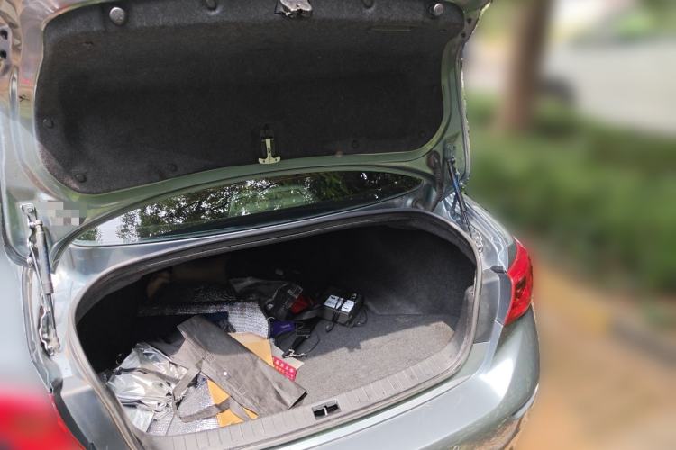 Used Infiniti Q50 2014 2.0T Comfort Edition Trunk
