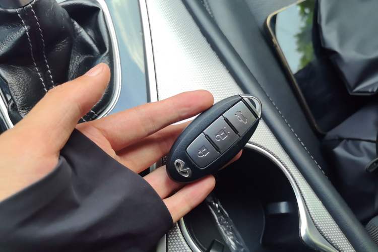 Used Infiniti Q50 2014 3.7L Luxury Edition Vehicle Key