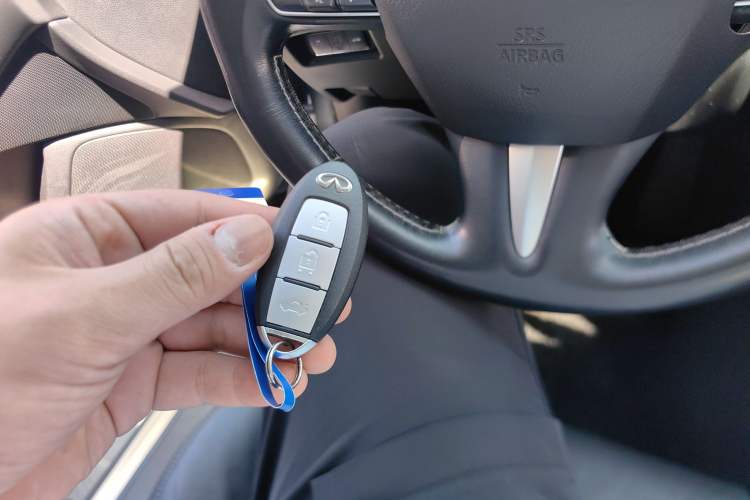 Used Infiniti Q50 2014 2.0T Luxury Edition Vehicle Key