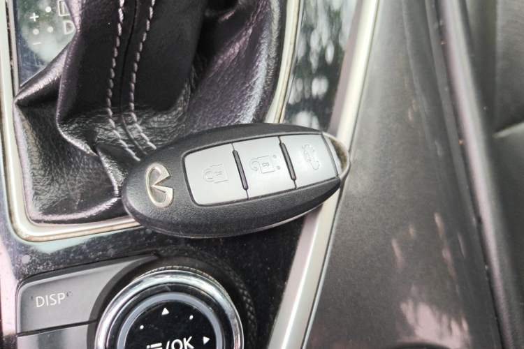Used Infiniti Q50 2014 2.0T Comfort Edition Vehicle Key