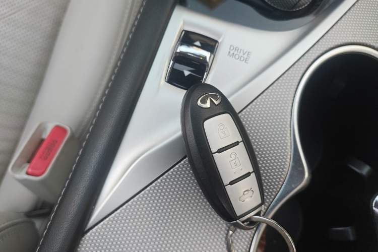 Used Infiniti Q50 2014 3.7L Luxury Sport Edition Vehicle Key
