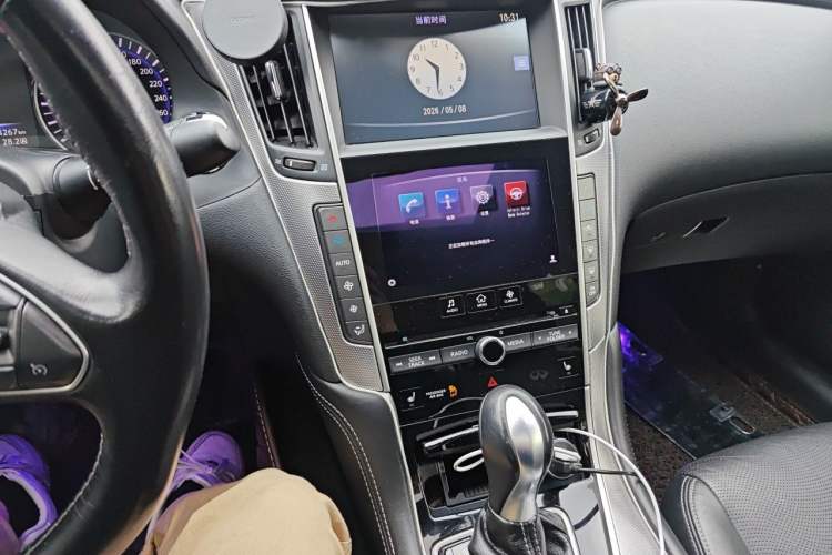 Used Infiniti Q50 2014 3.7L Comfort Edition Audio And AC Panel