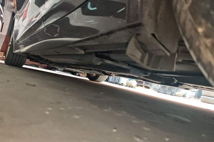 Used Infiniti Q50 2014 2.0T Comfort Edition Chassis Rear Left