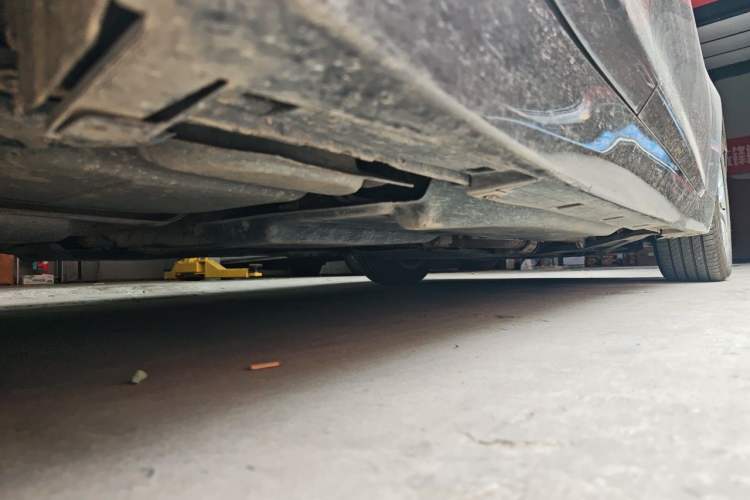 Used Infiniti Q50 2014 2.0T Comfort Edition Chassis Rear Right