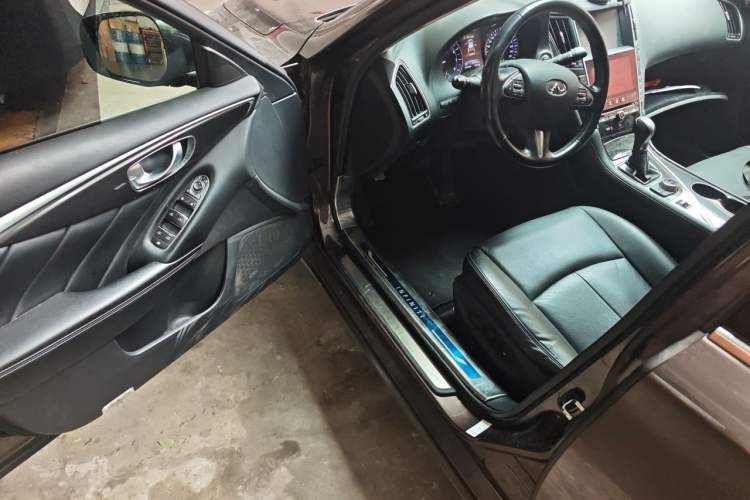 Used Infiniti Q50 2014 2.0T Comfort Edition Driver Seat