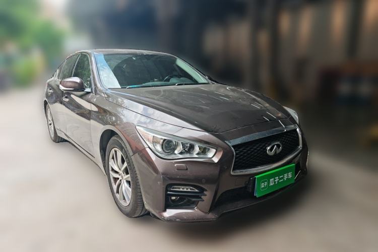 Used Infiniti Q50 2014 2.0T Comfort Edition Front Right 45 Deg