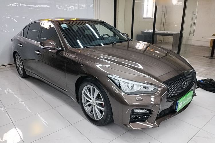 Used Infiniti Q50 2014 3.7L Comfort Edition Front Right 45 Deg
