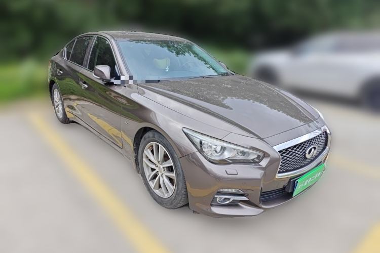 Used Infiniti Q50 2014 3.7L Comfort Edition Front Right 45 Deg