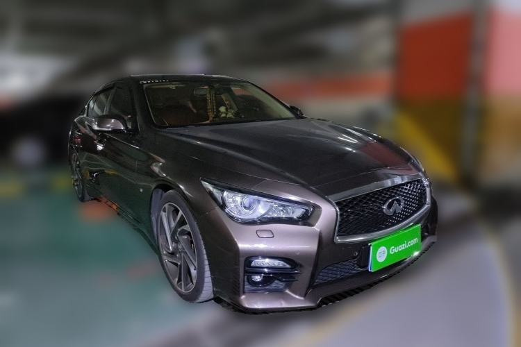 Used Infiniti Q50 2014 3.7L Luxury Edition Front Right 45 Deg