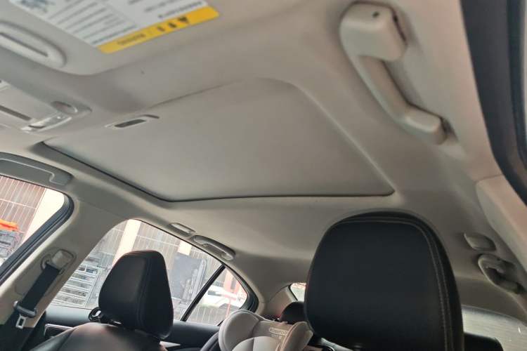 Used Infiniti Q50 2014 2.0T Comfort Edition Headliner