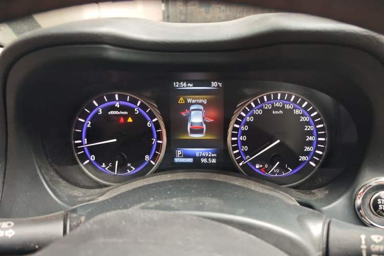 Used Infiniti Q50 2014 2.0T Comfort Edition Instrument Cluster