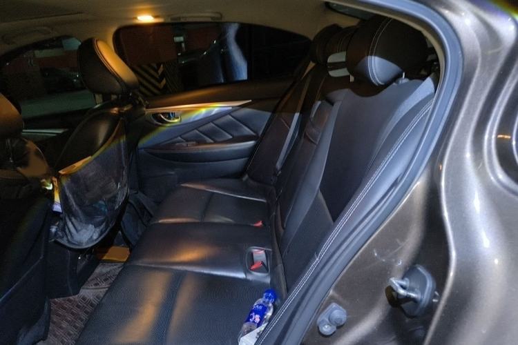 Used Infiniti Q50 2014 3.7L Luxury Edition Interior 4