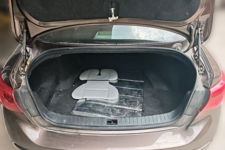 Used Infiniti Q50 2014 2.0T Comfort Edition Trunk