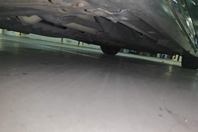 Used Infiniti Q50 2014 3.7L Comfort Edition Chassis Front Left