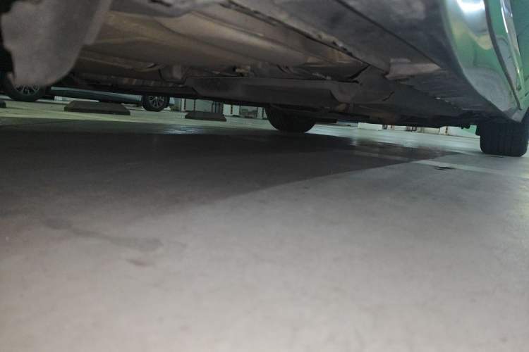 Used Infiniti Q50 2014 3.7L Comfort Edition Chassis Rear Right