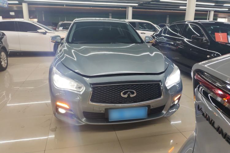 Used Infiniti Q50 2014 2.0T Comfort Edition Front
