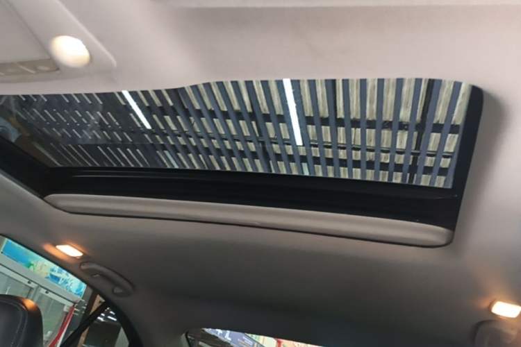 Used Infiniti Q50 2014 3.5L Hybrid Flagship Edition Headliner