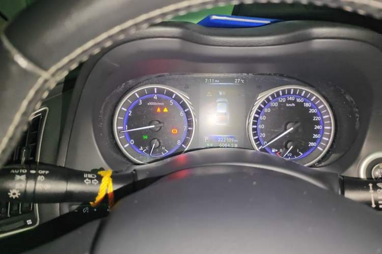 Used Infiniti Q50 2014 3.7L Comfort Edition Instrument Cluster