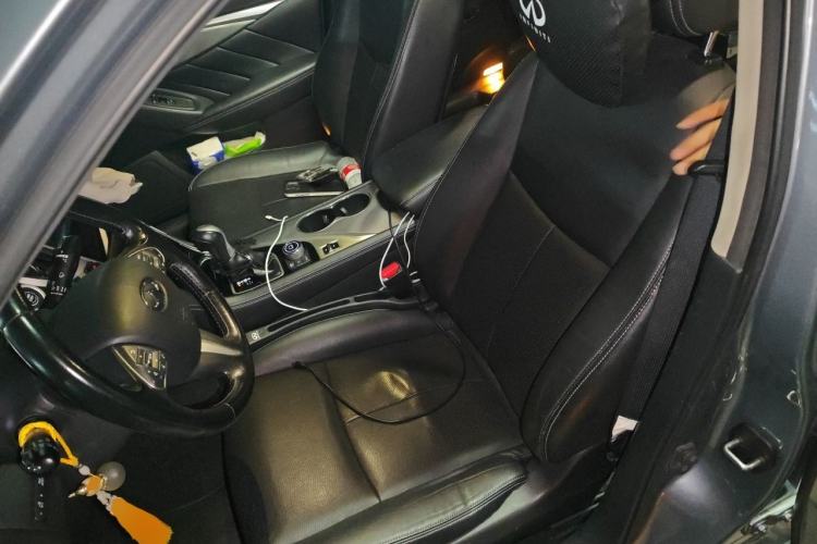 Used Infiniti Q50 2014 3.7L Comfort Edition Left Front Seat