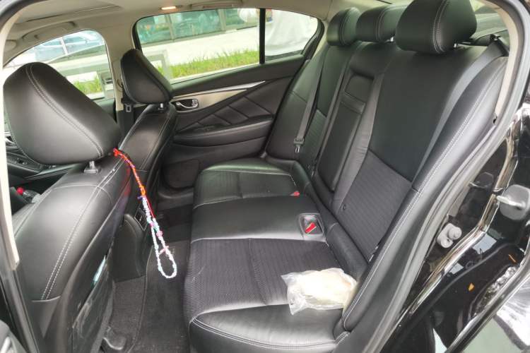 Used Infiniti Q50 2014 3.7L Luxury Sport Edition Left Rear Seat