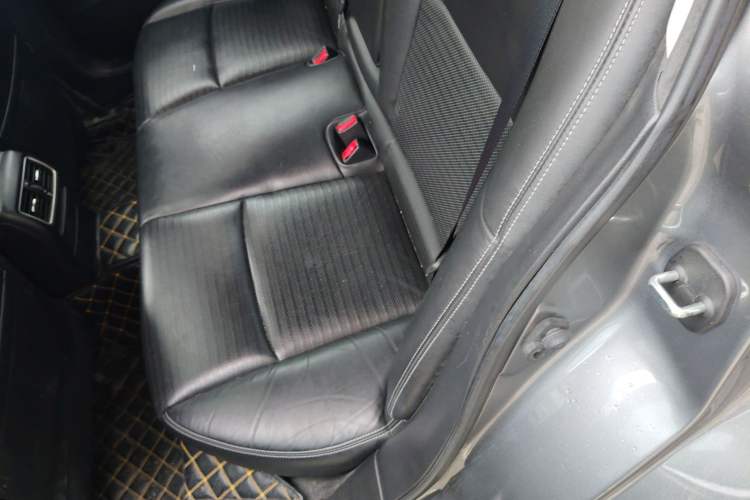 Used Infiniti Q50 2014 3.7L Luxury Sport Edition Left Rear Seat