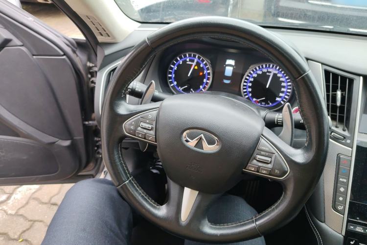 Used Infiniti Q50 2014 3.7L Luxury Sport Edition Steering Wheel