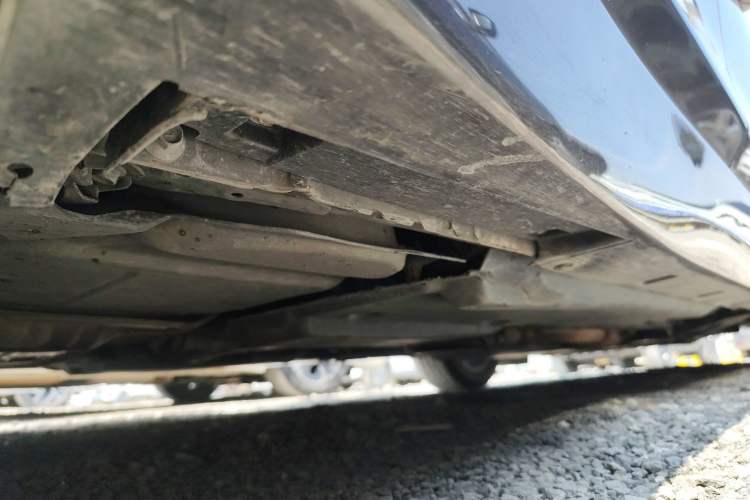 Used Infiniti Q50 2014 2.0T Luxury Edition Chassis Rear Right