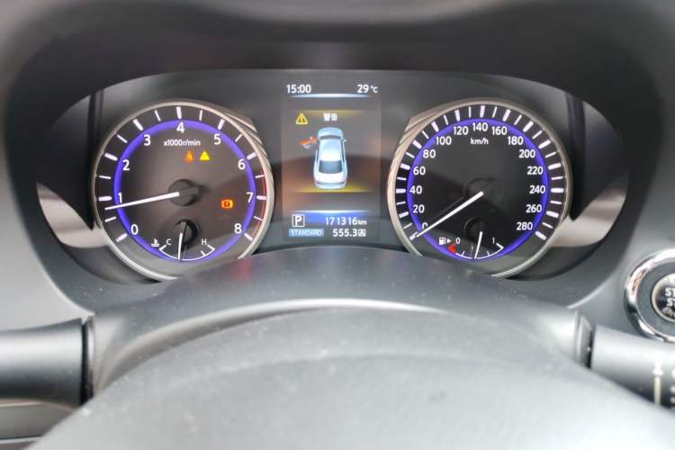 Used Infiniti Q50 2014 2.0T Luxury Edition Instrument Cluster