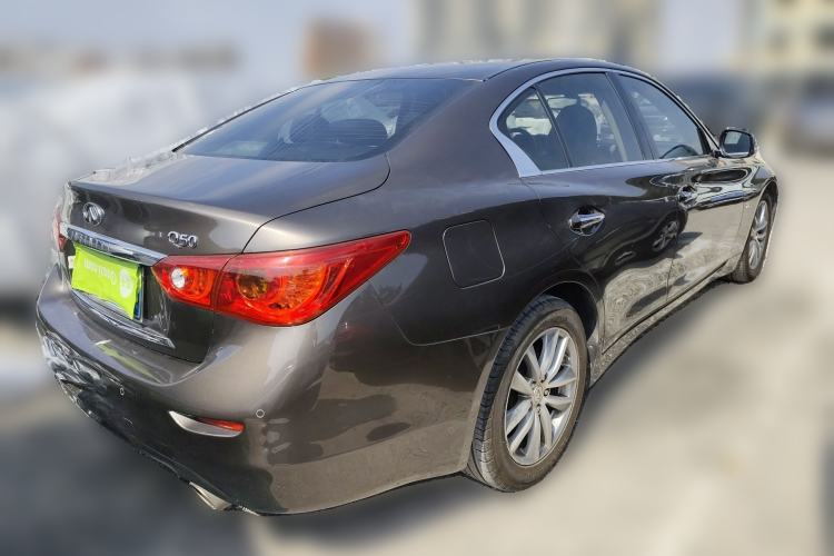 Used Infiniti Q50 2014 2.0T Luxury Edition Rear Right 45 Deg