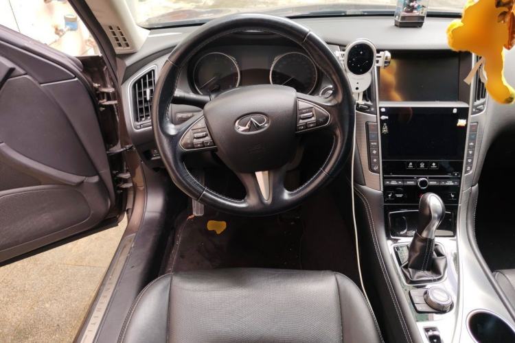 Used Infiniti Q50 2014 2.0T Luxury Edition Steering Wheel