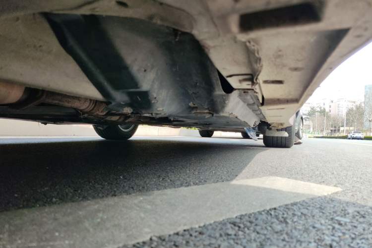 Used Infiniti Q50 2014 3.7L Comfort Edition Chassis Front Left