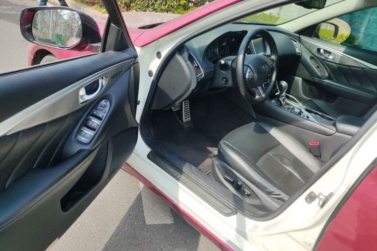 Used Infiniti Q50 2014 3.7L Comfort Edition Driver Seat