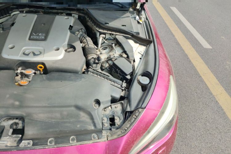 Used Infiniti Q50 2014 3.7L Comfort Edition Engine Bay Left